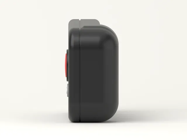 Grennen R1 from the grip end, showing its depth and the seam around the body
